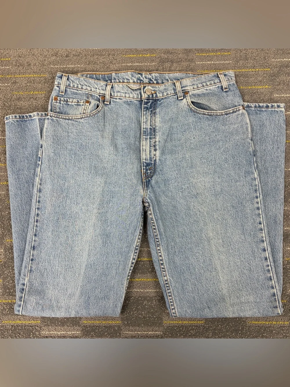 Vintage Levis 505 Mens Regular Fit Straight Leg Jeans Size 40x34 Denim 90s Blue
